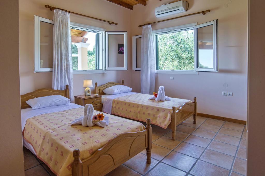 Galazio Sunset Villas Gaios Exterior photo